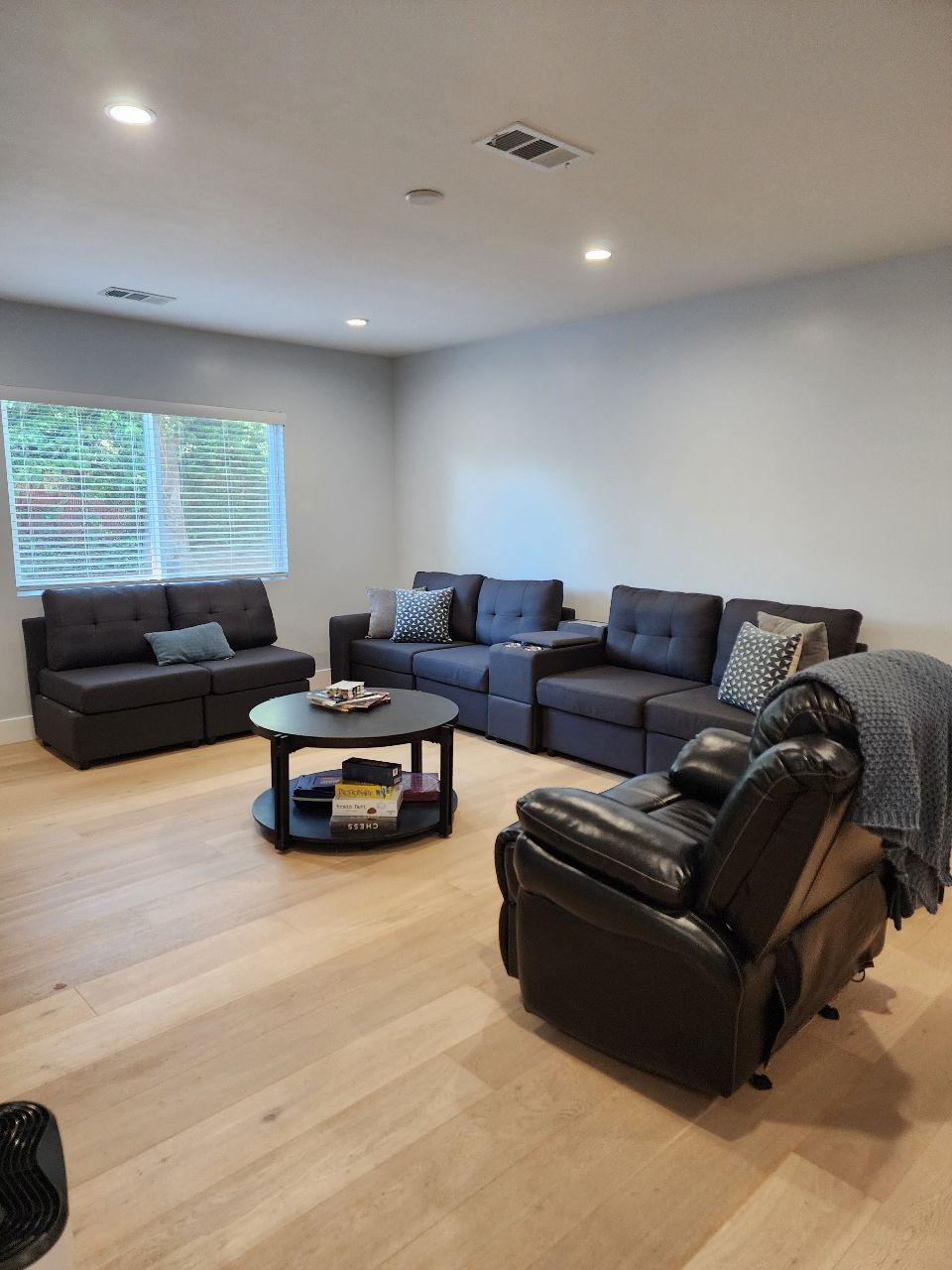 Linsy home modular couch set at Azalea house in Altadena CA